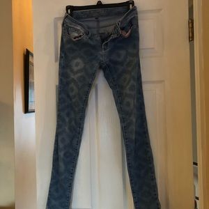 Bullhead printed jeans